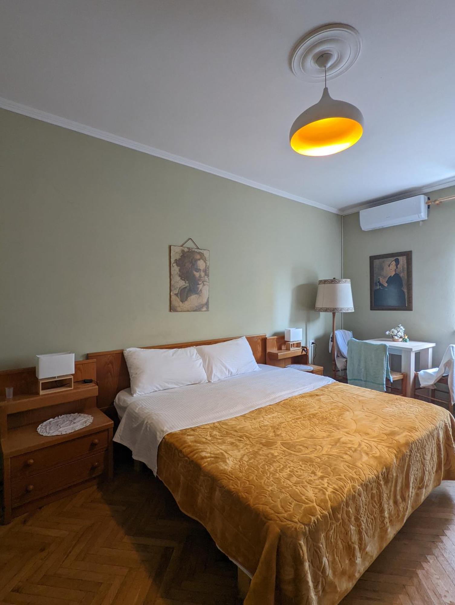 Vintage In Center Apartamento Tirana